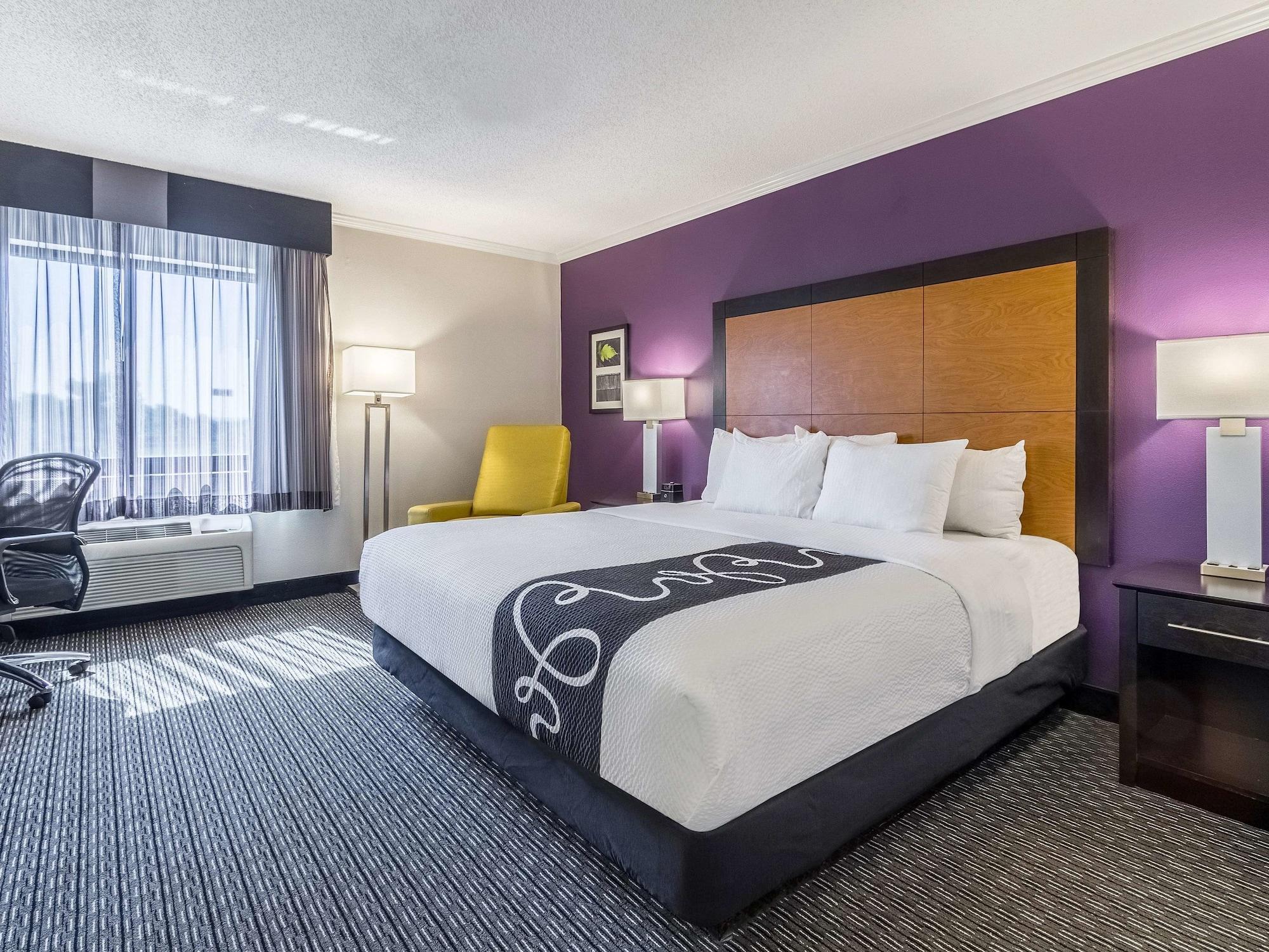 Hotel La Quinta By Wyndham Cleveland - Airport North Zewnętrze zdjęcie