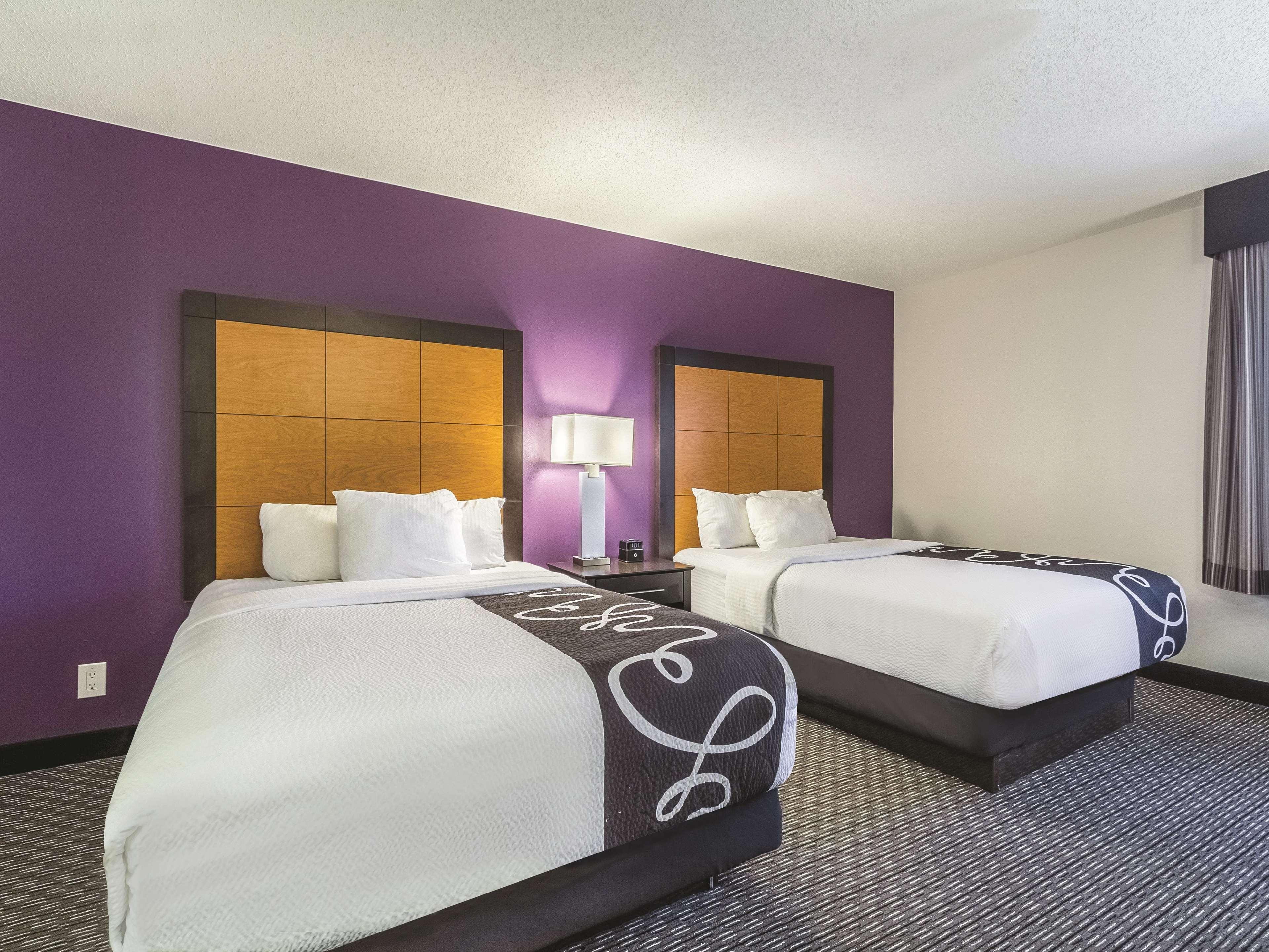 Hotel La Quinta By Wyndham Cleveland - Airport North Zewnętrze zdjęcie