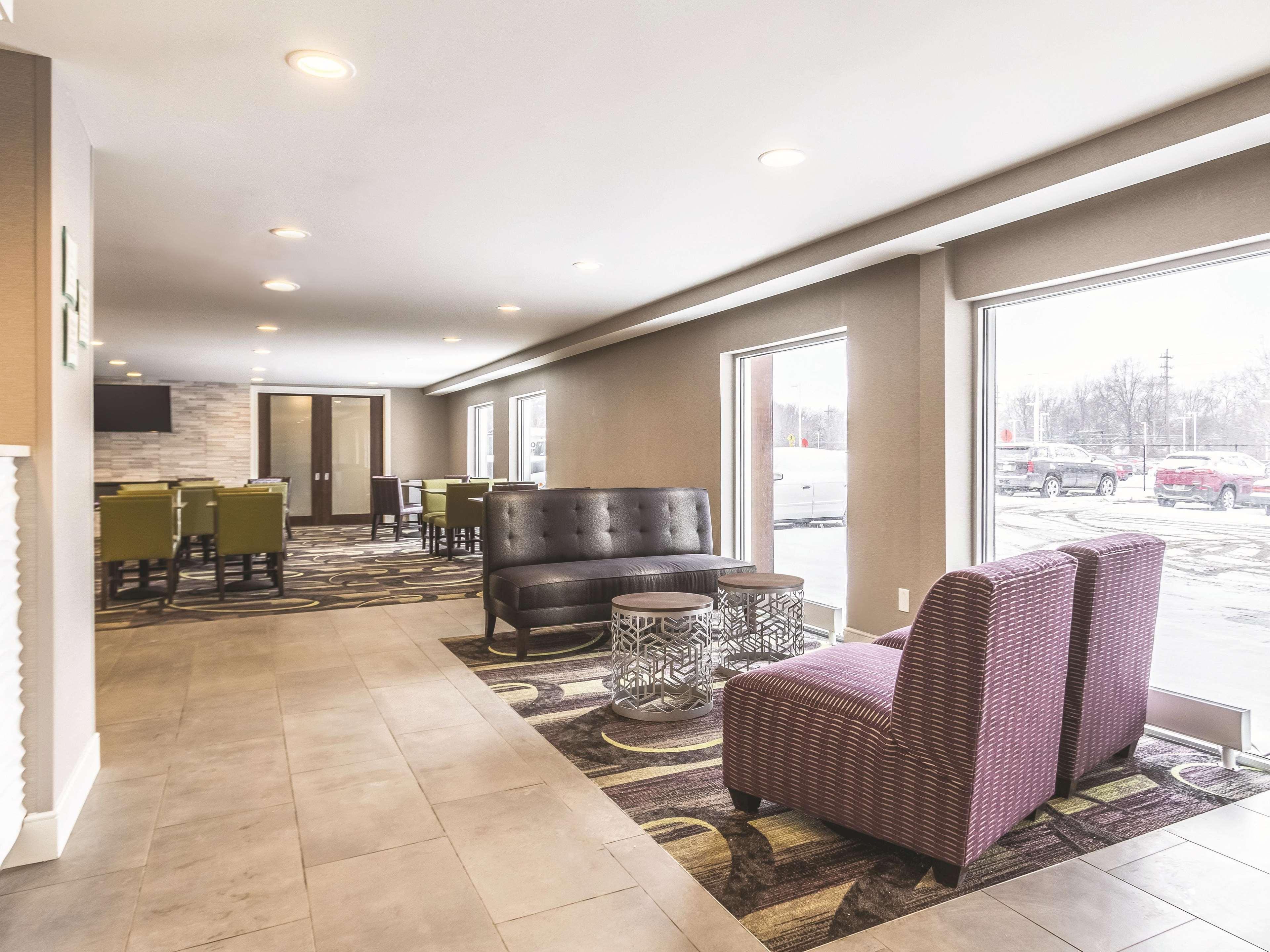 Hotel La Quinta By Wyndham Cleveland - Airport North Zewnętrze zdjęcie