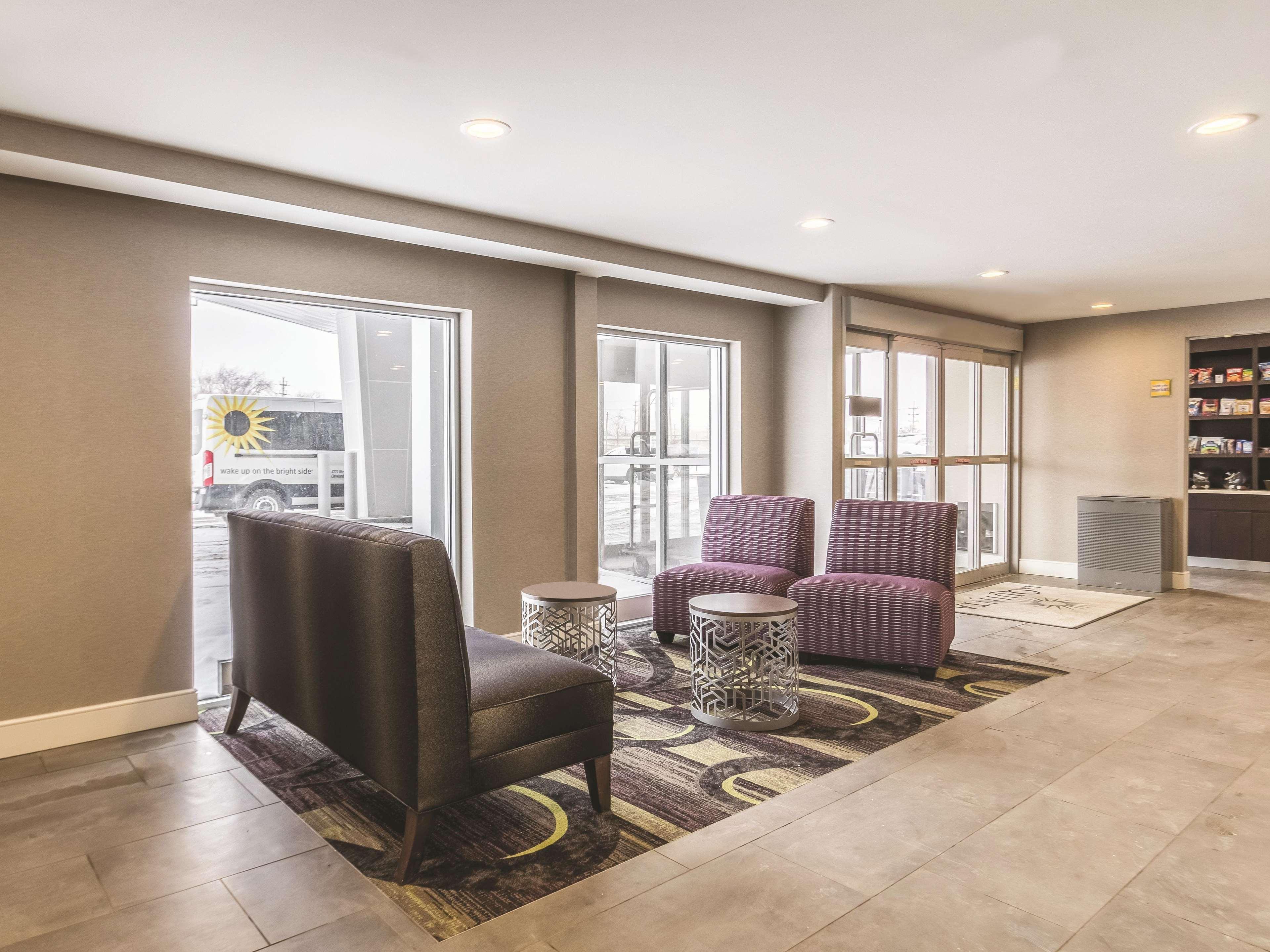 Hotel La Quinta By Wyndham Cleveland - Airport North Zewnętrze zdjęcie