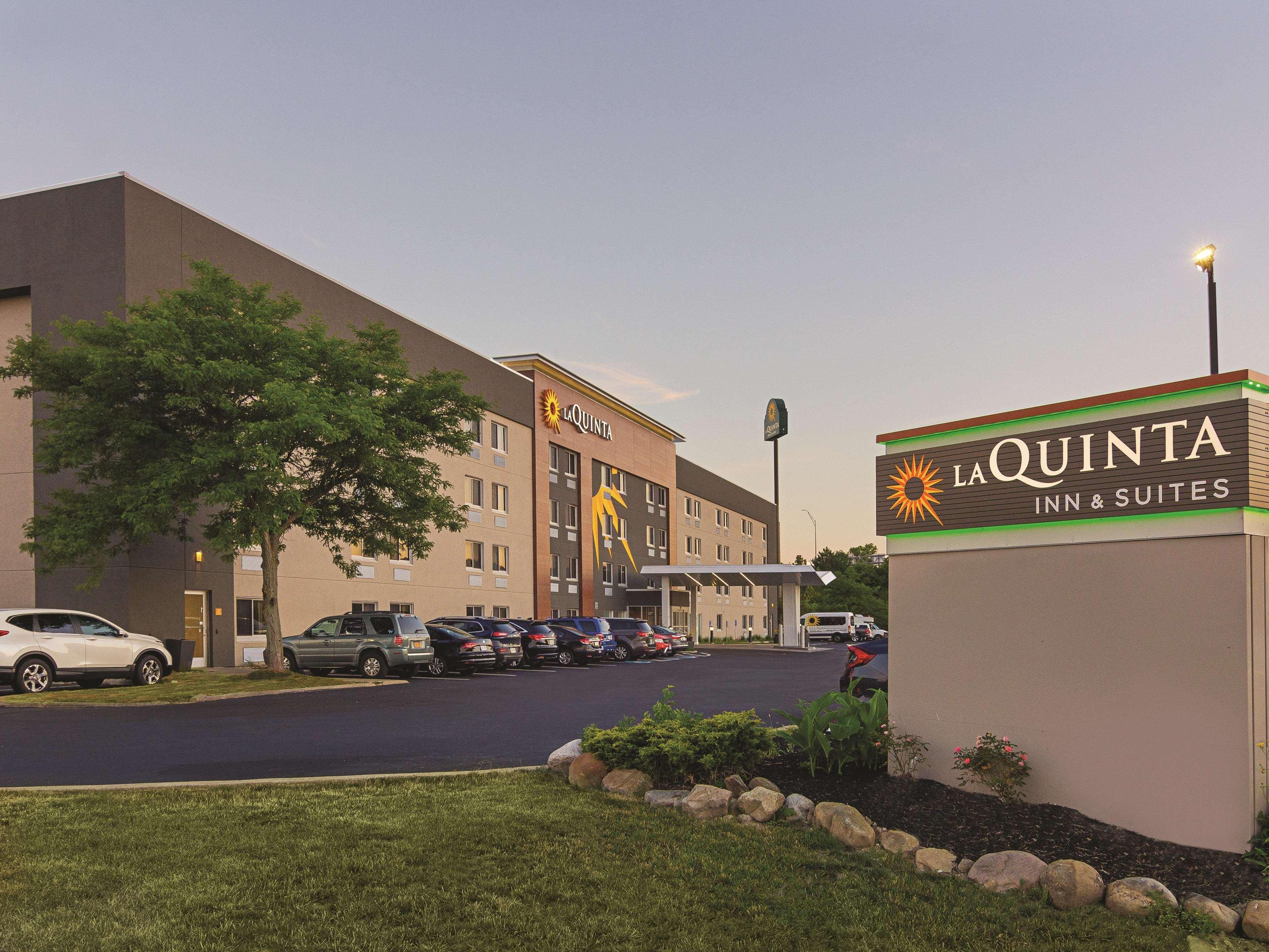 Hotel La Quinta By Wyndham Cleveland - Airport North Zewnętrze zdjęcie