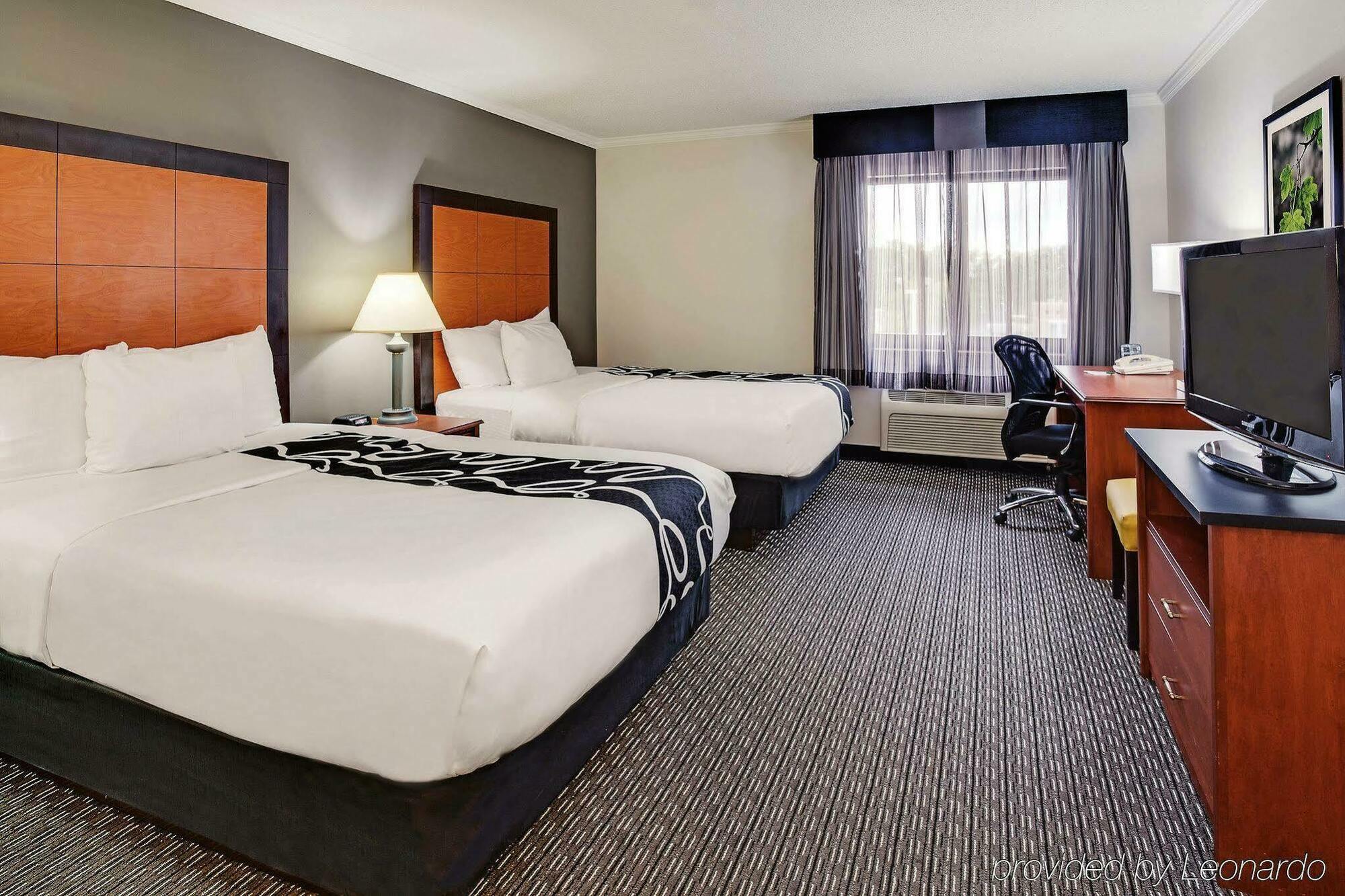 Hotel La Quinta By Wyndham Cleveland - Airport North Zewnętrze zdjęcie